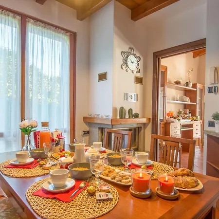 Vignola Sleeps 6 Pool Wifi 빌라